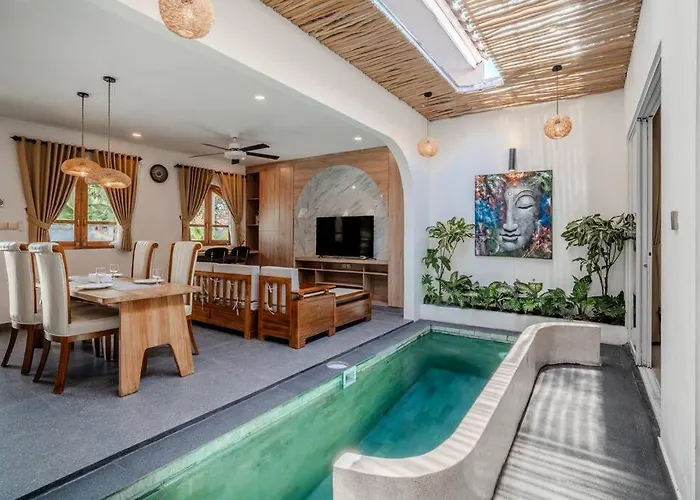 Baron Brand New 2-br In Kerobokan, Bali Villa